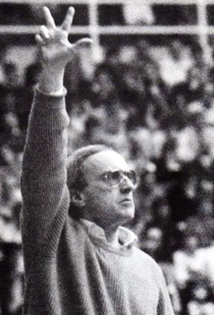 Dan Peterson "chiama" la leggendaria difesa 1-3-1